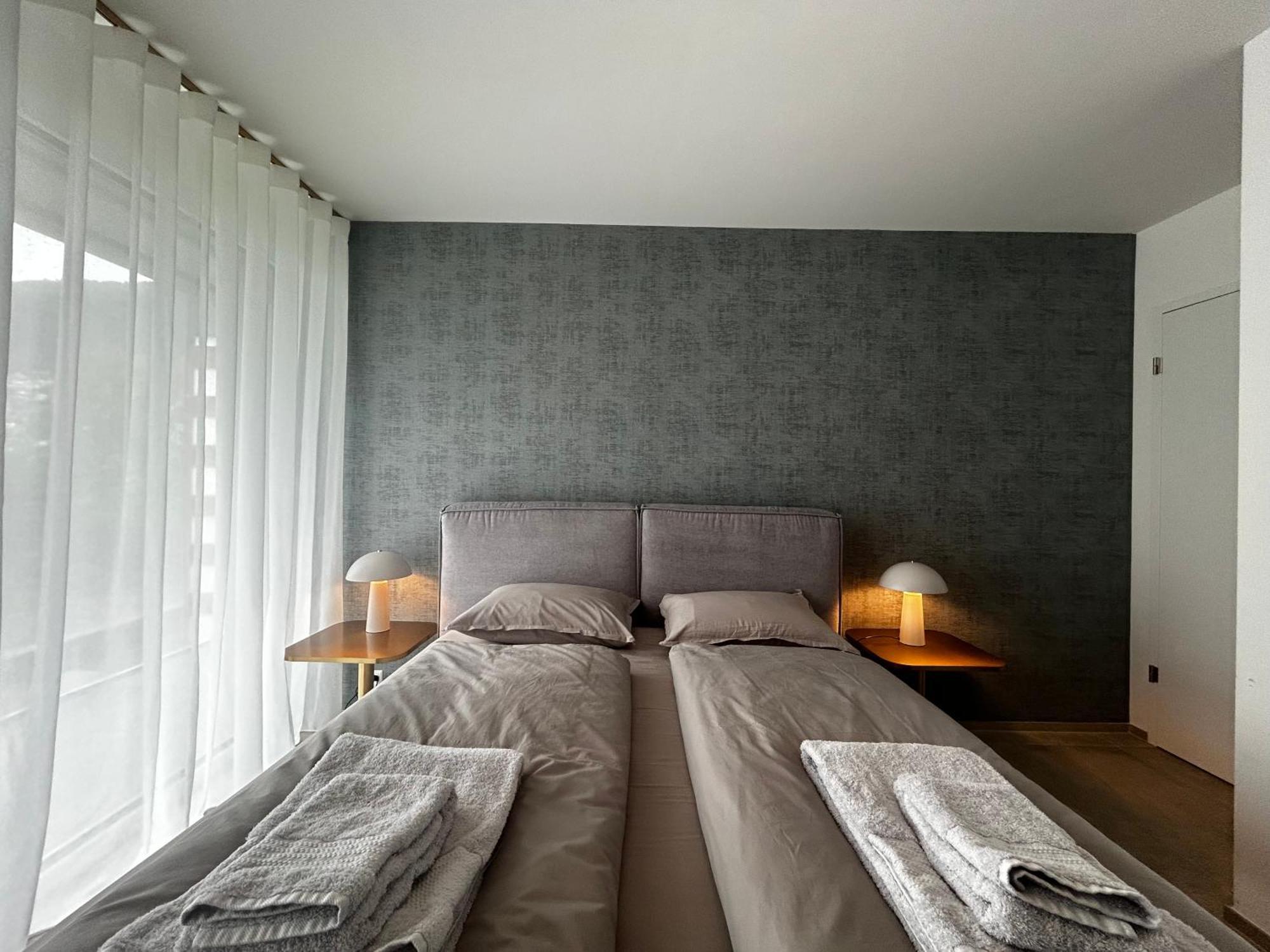 Family Apartment, Near The Beach Whit Private Park 로카르노 외부 사진